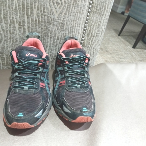 Asics Gel Venture 5 Running/Athletic Shoes - Picture 2 of 10